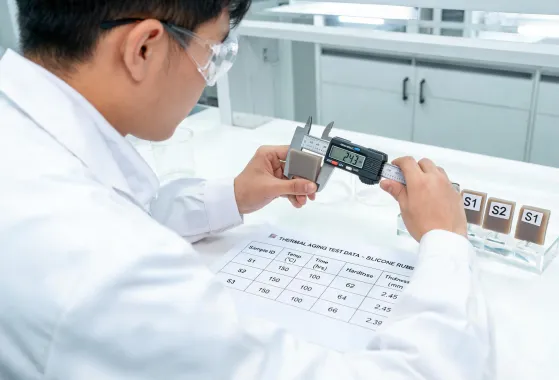 Silicone material test bench